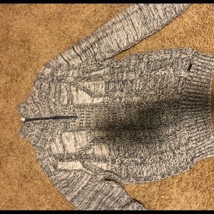 Sweater- buckle JB Hall